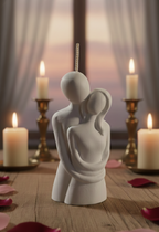Vela Escultórica "Abrazo Eterno" –  Cera de Soja y Aromas Naturales. .Nuestra vela "Abrazo Eterno" no es solo un objeto decorativo; es una experiencia sensorial diseñada para celebrar la unión, la paz y la calidez del amor.